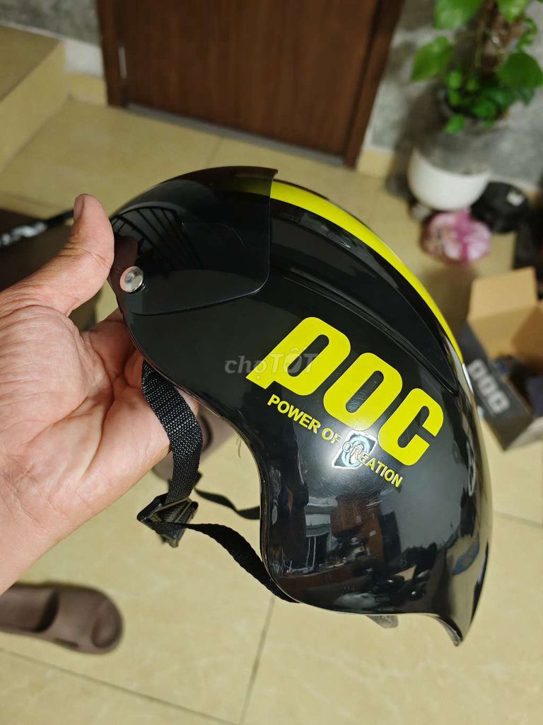Mũ bảo hiểm POC P01 Đen, vàng 58-61cm. Mua bán Phụ kiện thời trang khác tại Quận 12 Tp Hồ Chí Minh được đăng bởi Nam hình 1