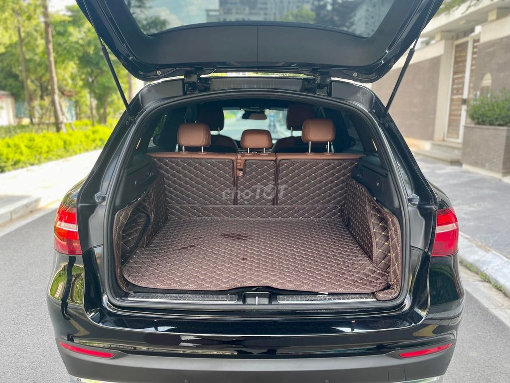 Mercedes Benz GLC 2018 250 4MATIC - 53,000 Miles.. Mua bán Ô tô tại Thành phố Thủ Đức Tp Hồ Chí Minh được đăng bởi Đức Tứ Bánh hình 7