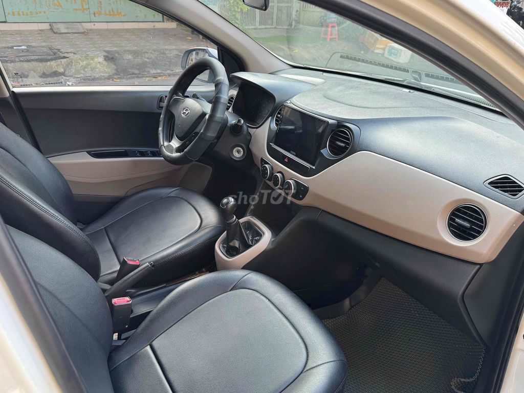 Hyundai Grand i10 2016 Trắng. Mua bán Ô tô tại Quận Bình Tân Tp Hồ Chí Minh được đăng bởi  Mãnh hình 16