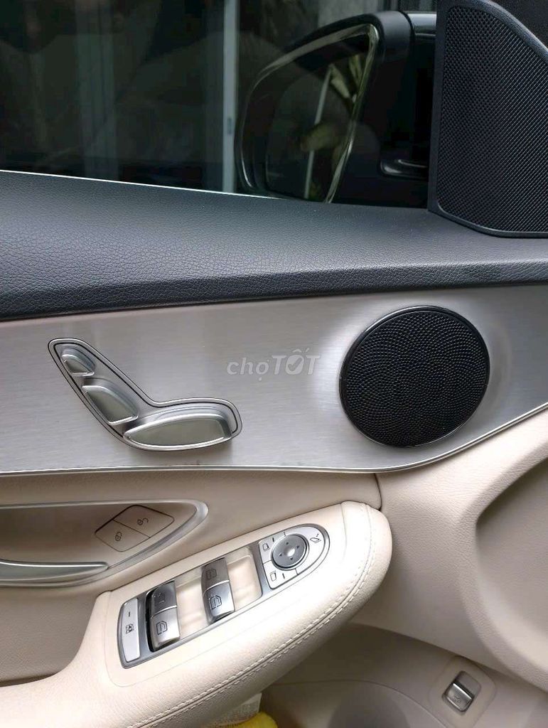 Mercedes C class C180 15000 km. Mua bán Ô tô tại Quận Tân Phú Tp Hồ Chí Minh được đăng bởi Nguyễn Văn Minh hình 10