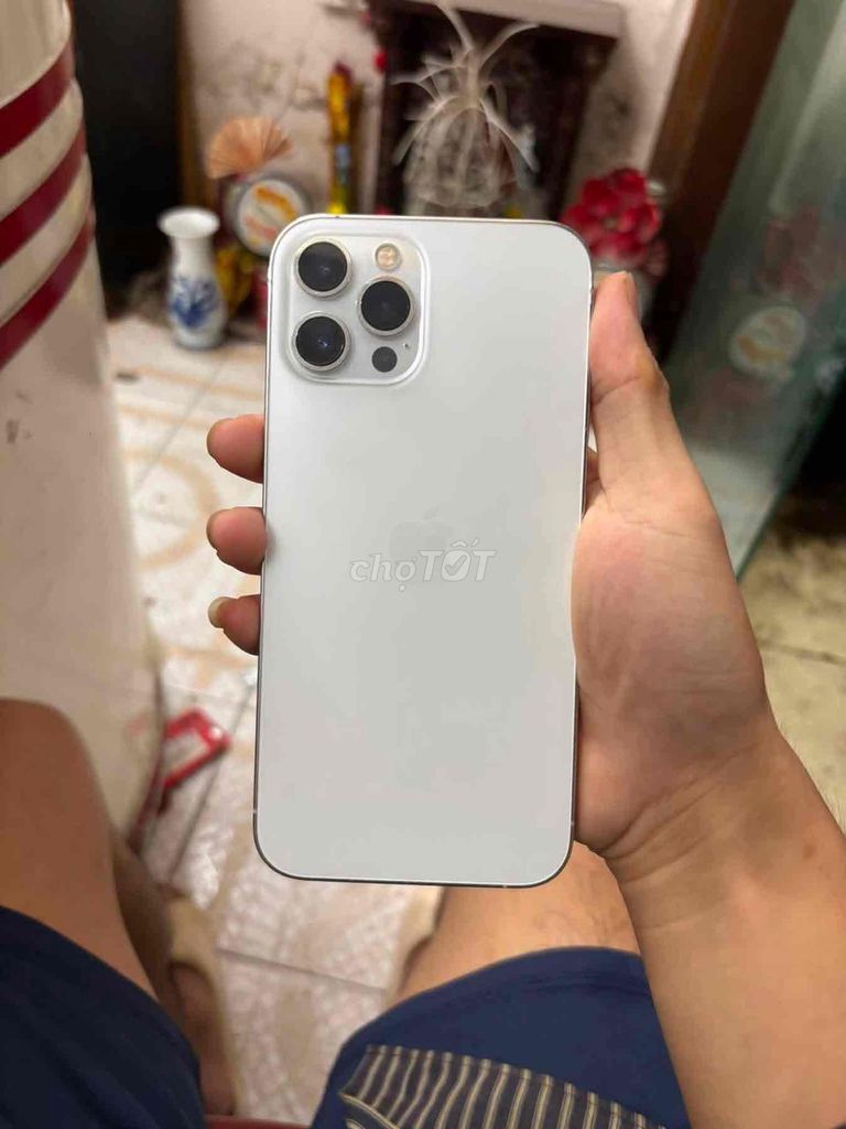 iPhone 12 Pro Max 256GB Trắng. Mua bán Điện thoại tại Quận Cầu Giấy Hà Nội được đăng bởi Nguyễn Duy hình 1