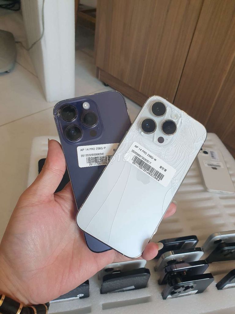 Apple iPhone 14 Pro 256GB Vỡ lưng. Mua bán Điện thoại tại Quận 7 Tp Hồ Chí Minh được đăng bởi SG mobile hình 1