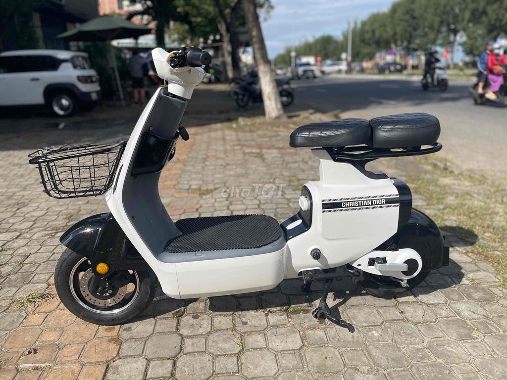 xe điện hottrend v1 2025 mới mua vài tháng. Mua bán Xe điện tại Quận Thanh Khê Đà Nẵng được đăng bởi Mạnh hình 2