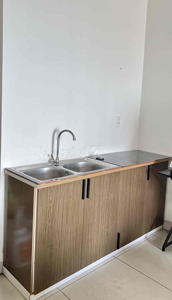 Bàn bếp gỗ Nâu 1m8x80cm. Mua bán Tủ, kệ gia đình tại Thành phố Thuận An Bình Dương được đăng bởi Châmm Lona hình 1