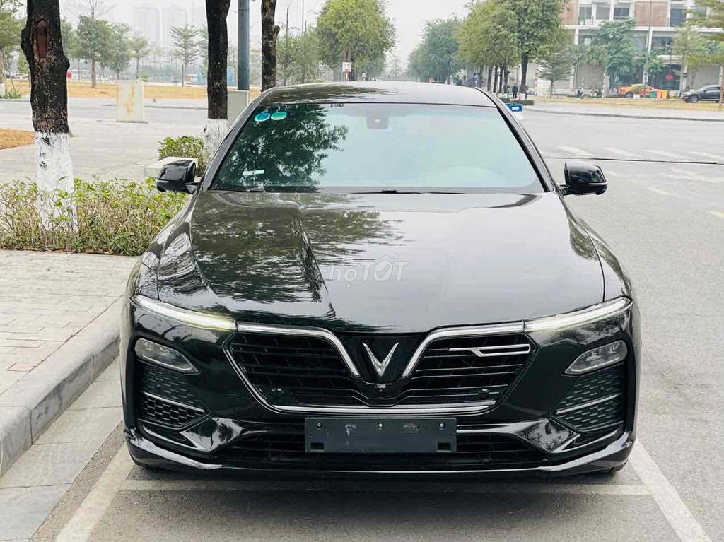 VINFAST LUX A PLUS 2021 ĐEN - 60000 km