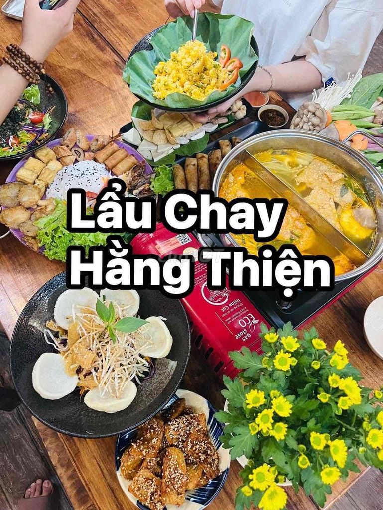 Tìm Người Phụ Quán Chay Làm Tết