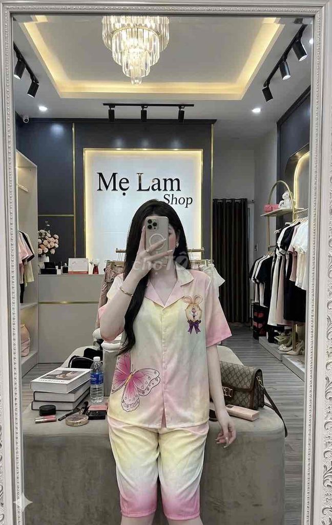 Đồ bộ pijama lụa lửng thiết kế siêu xinh 40-62kg. Mua bán Quần áo tại Huyện Bình Tân Vĩnh Long được đăng bởi Thanh Diệu hình 1