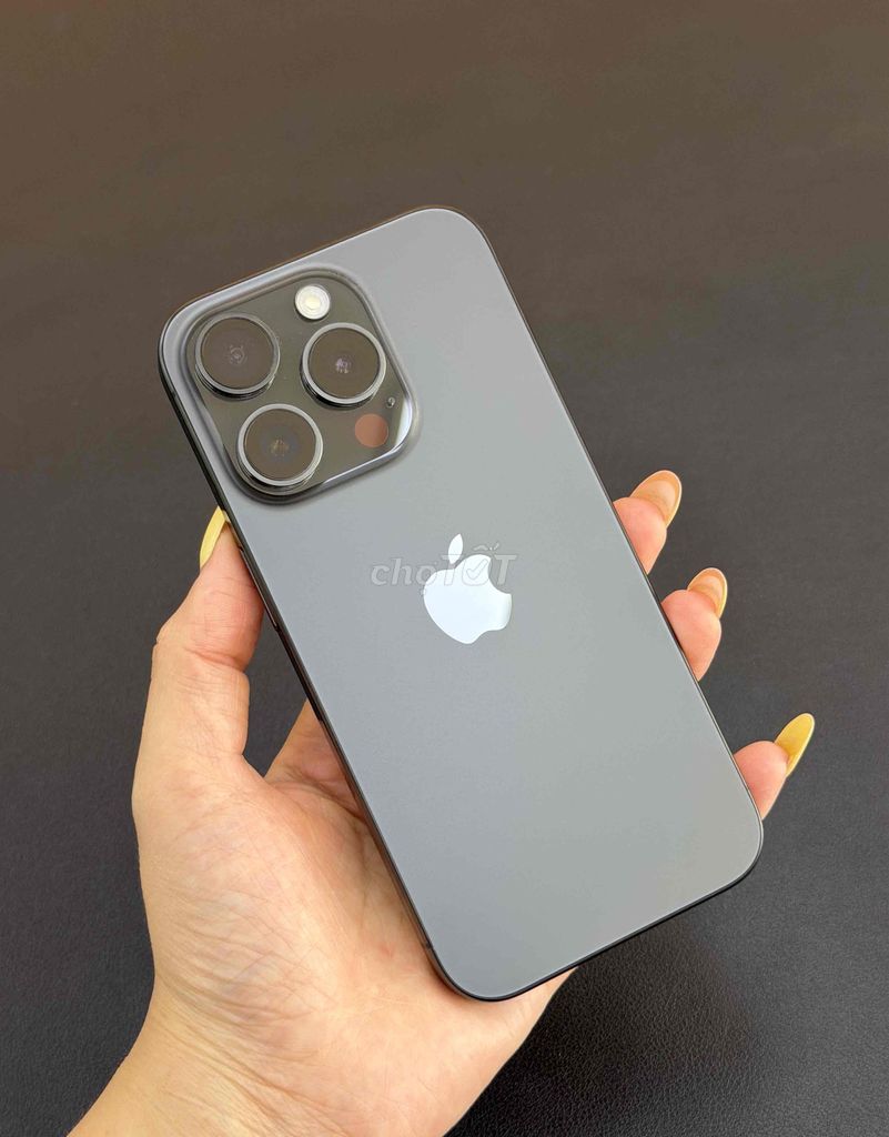 🍎𝐢𝐏𝐡𝐨𝐧𝐞 𝟏𝟓𝐏𝐫𝐨 Đ𝐞𝐧 𝟐𝟓𝟔𝐆 𝐇𝐢̀𝐧𝐡 𝐭𝐡𝐮̛́𝐜 𝟗𝟖,𝟓% |🔋𝐙𝐢𝐧 𝟏𝟎𝟎%👇. Mua bán Điện thoại tại Quận Hải An Hải Phòng được đăng bởi Phạm Huyền Hoàng Dũng Mobile  hình 1