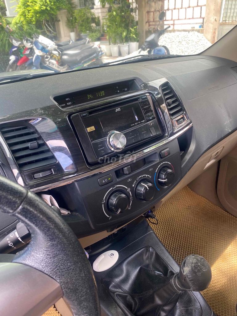 Toyota Fortuner 2015 - 15000 km. Mua bán Ô tô tại Quận Ngũ Hành Sơn Đà Nẵng được đăng bởi son hình 3