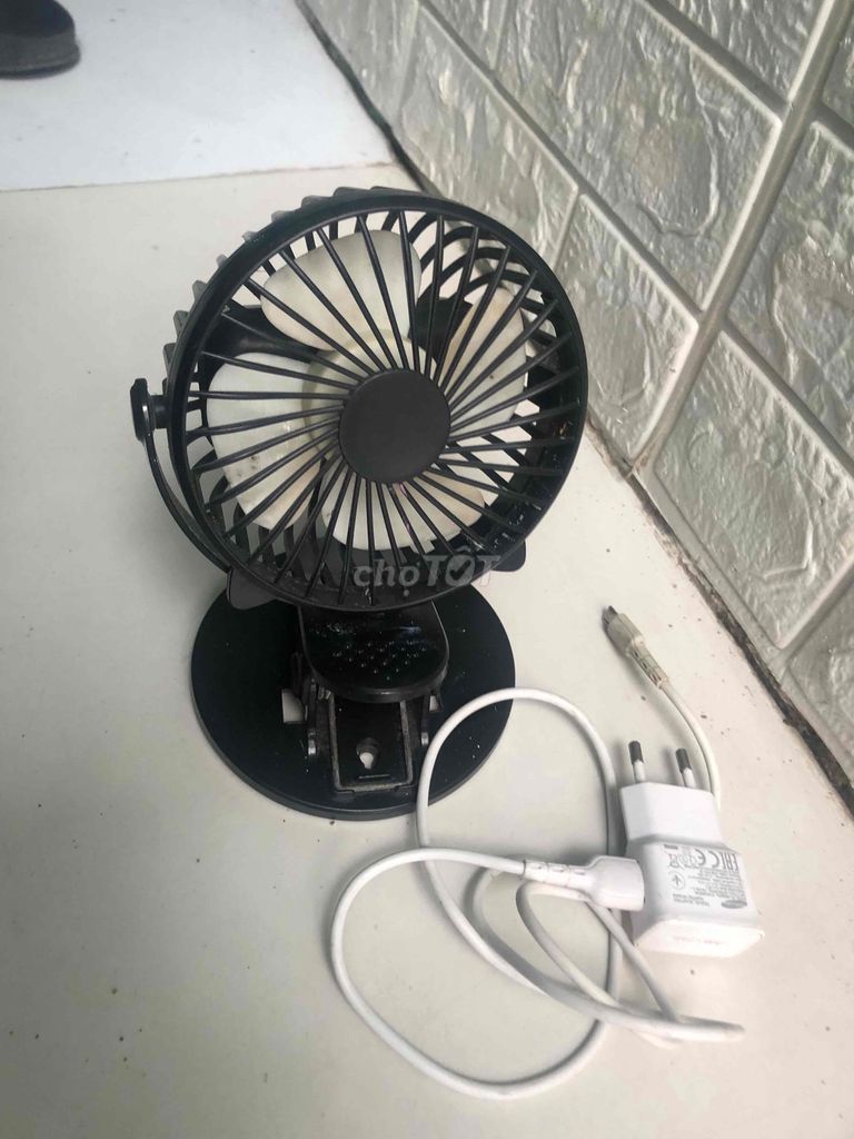 Quạt mini tích điện loại tốt