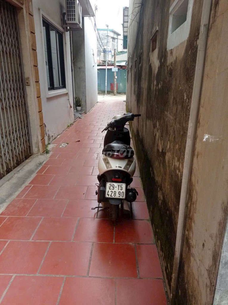 Thanh lý xe Zip 100cc. Xe nguyên bản, máy êm chất.. Mua bán Xe máy tại Quận Bắc Từ Liêm Hà Nội được đăng bởi Cuộc sống mưu sinh hình 3