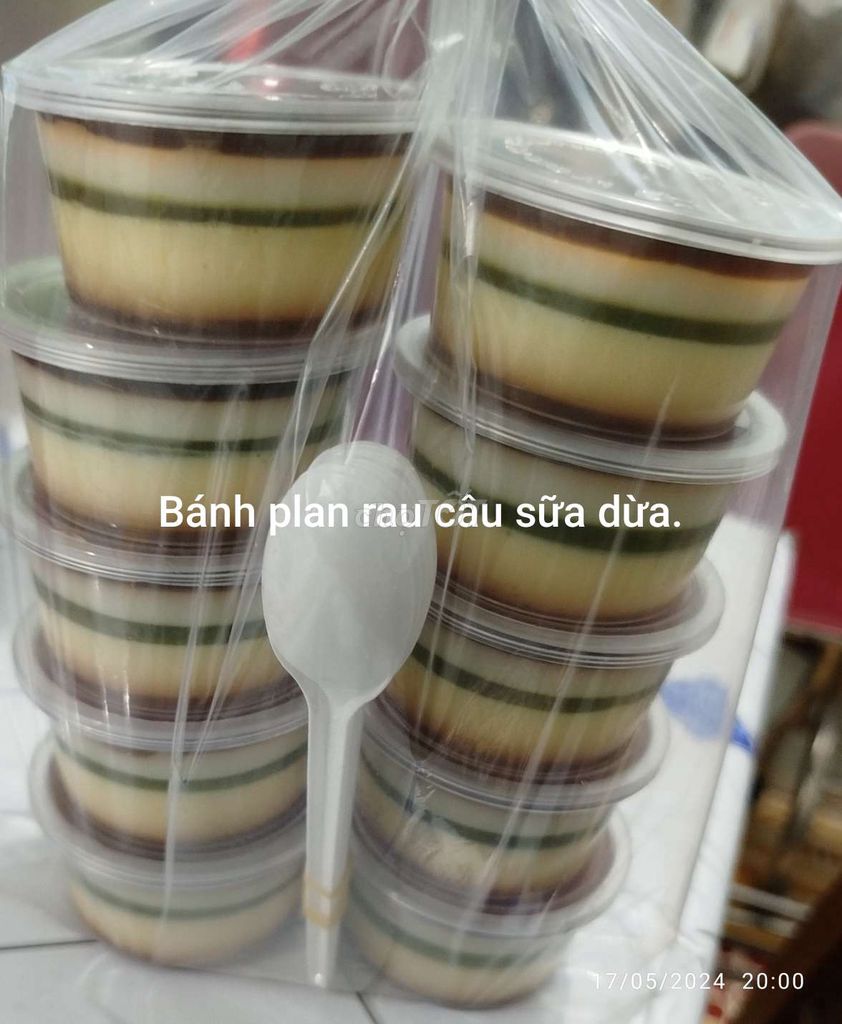 Bánh plan rau câu sữa dừa.