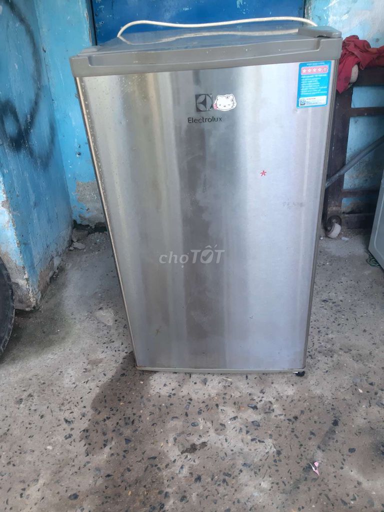 Tủ Electrolux 92L Sáng Đẹp Chạy Êm. Mua bán Tủ lạnh tại Quận Tân Bình Tp Hồ Chí Minh được đăng bởi Aa Thỏn hình 1