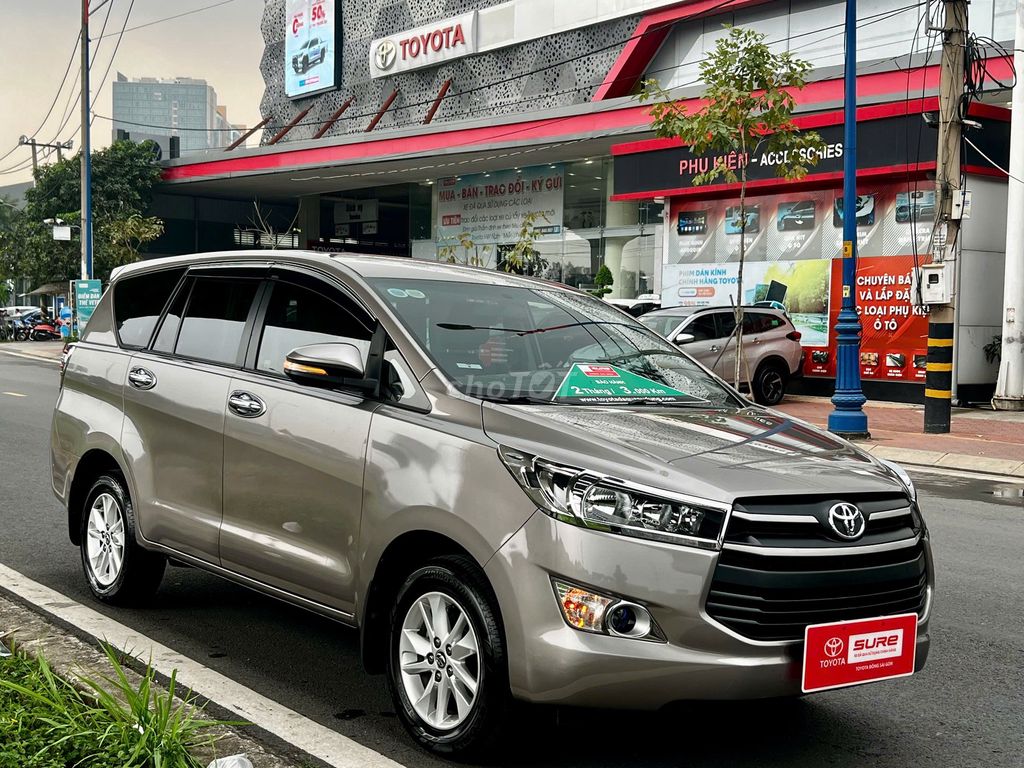 Toyota Innova 8 chỗ Tự động Nâu 66198 km. Mua bán Ô tô tại Quận Gò Vấp Tp Hồ Chí Minh được đăng bởi Thanh Trang Toyota Sure hình 1