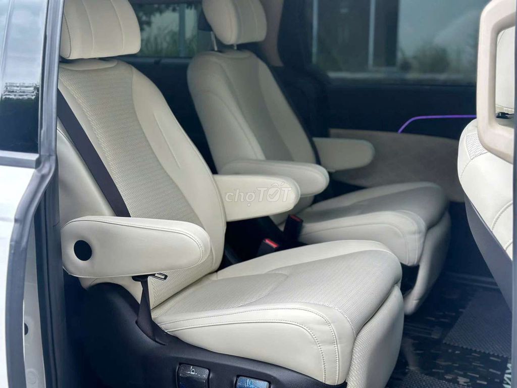 Kia carnival 2.2D signature - 25000 km. Mua bán Ô tô tại Thành phố Thủ Đức Tp Hồ Chí Minh được đăng bởi Ms Hiệp  hình 9