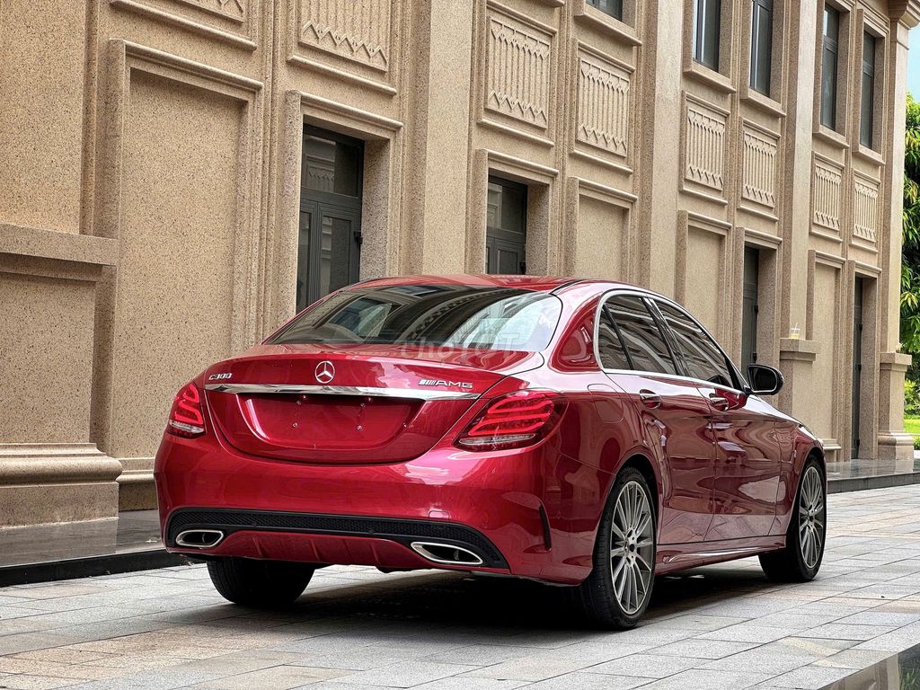 Mercedes C Class C300 AMG 2017  xe đi ít, màu đẹp. Mua bán Ô tô tại Quận Long Biên Hà Nội được đăng bởi Long Biên Cars hình 16