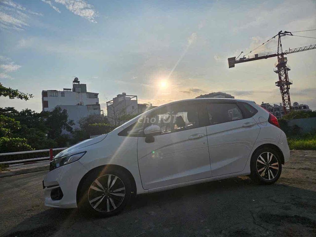 Honda Jazz 2019 1.5 VS - 90000 km. Mua bán Ô tô tại Quận Gò Vấp Tp Hồ Chí Minh được đăng bởi Thuỳ Giang hình 3
