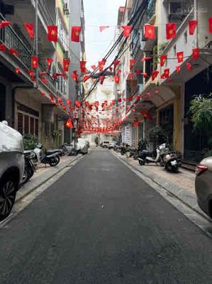 Nhà phố 35 m² · 3 PN · Phố Ô Đồng Lầm
