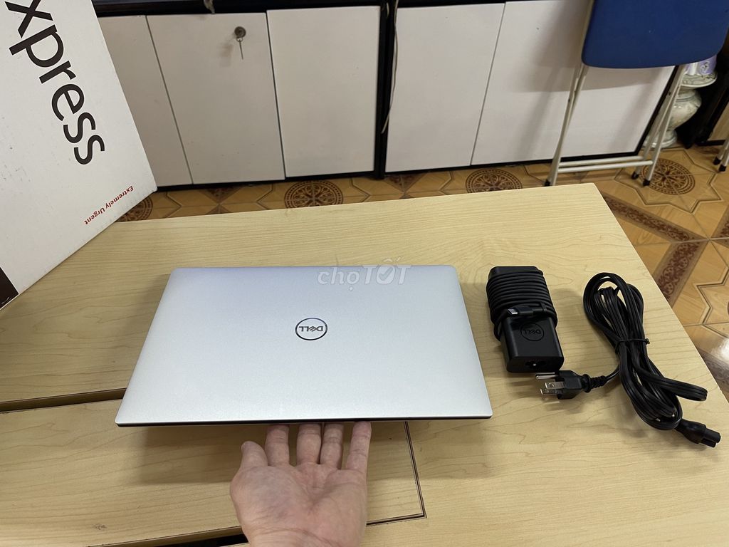 Dell XPS 13 9305 i7th11 máy Mỹ đẹp keng