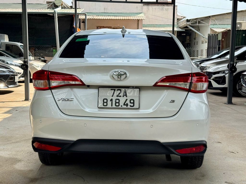 Toyota Vios G 2024 белый, пробег 10 000 км, как новый
