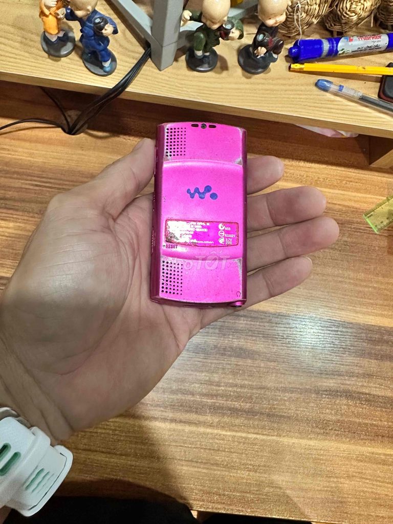 Máy nghe nhạc Sony Walkman Hồng.. Mua bán Tivi, Âm thanh tại Huyện Hóc Môn Tp Hồ Chí Minh được đăng bởi Hùng hình 1
