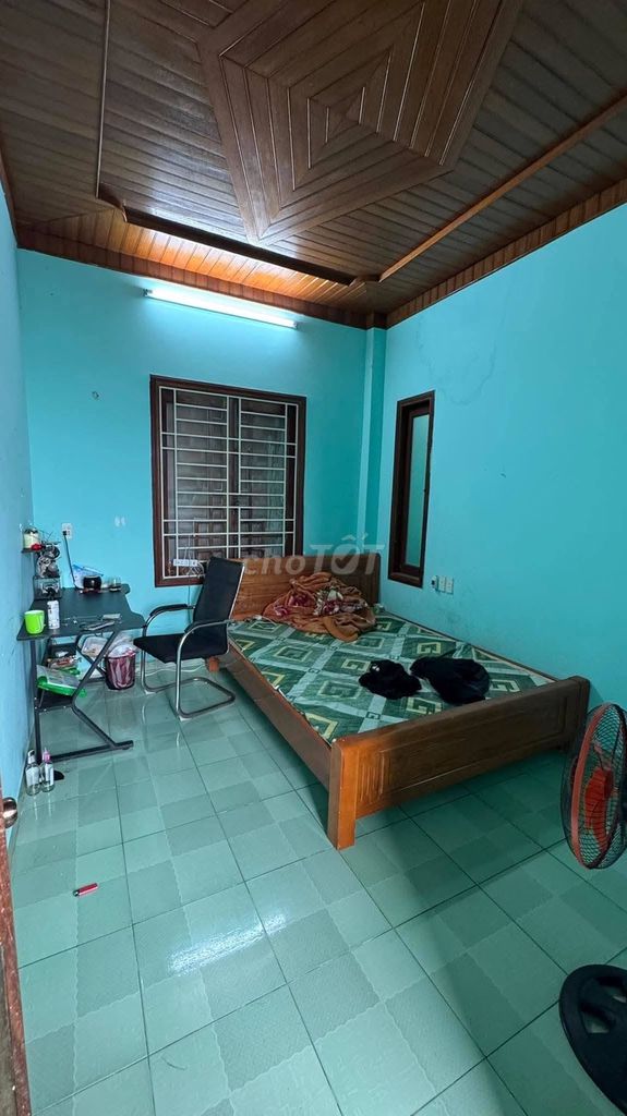 Room with private bathroom in a shared house, Bình Hiên — photo 1