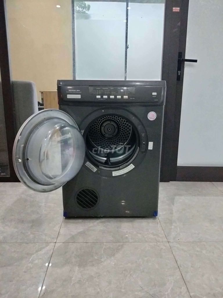 Máy sấy quần áo Electrolux 7kg Xám. Mua bán Máy giặt tại Quận Liên Chiểu Đà Nẵng được đăng bởi Juby Tuấn hình 1