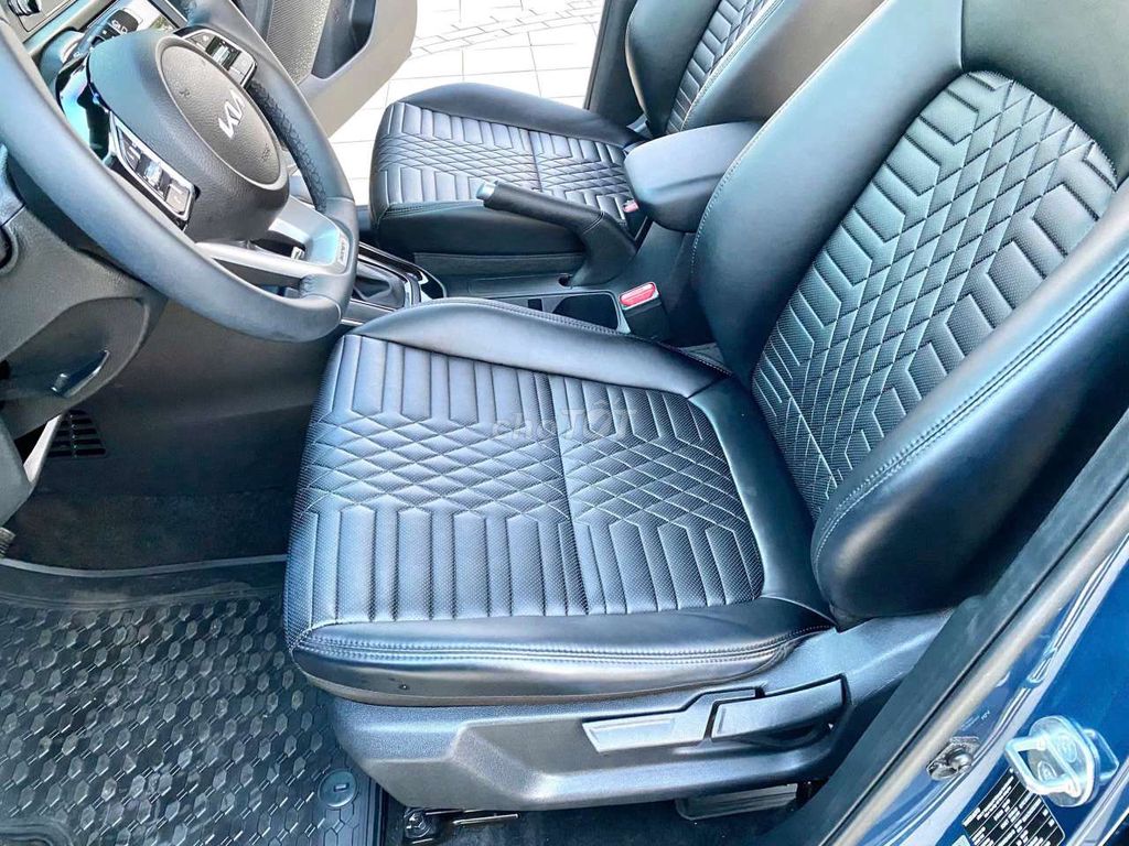 Kia Sonet Luxury 2025 синий АКПП Вьетнам