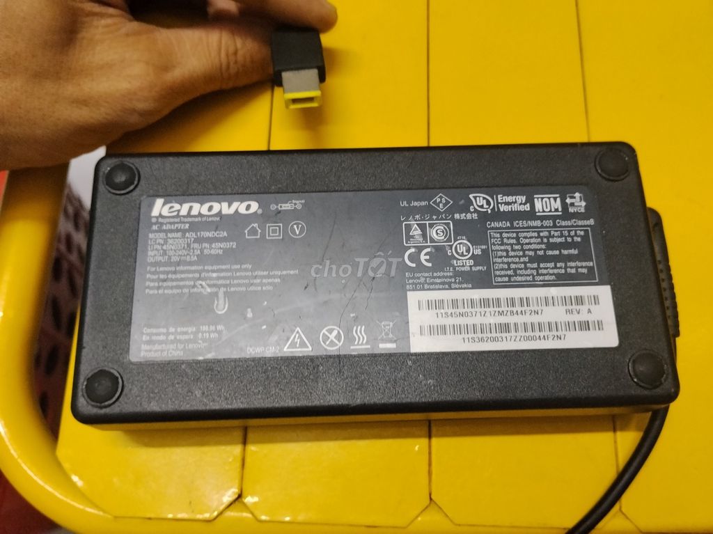 Sạc laptop Lenovo 170W Chữ nhật Đen. Mua bán Phụ kiện (Màn hình, Chuột...) tại Quận Bình Thạnh Tp Hồ Chí Minh được đăng bởi SIÊU NAS hình 1