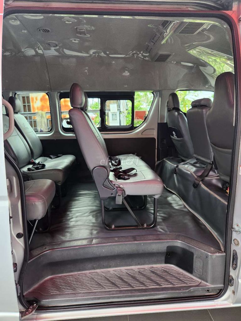 Toyota Hiace 2014 tải Van 6N/940kg bằng B2. Mua bán Ô tô tại Huyện Bình Chánh Tp Hồ Chí Minh được đăng bởi TUẤN TRẦN hình 12