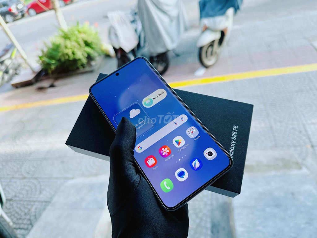 Samsung Galaxy S25 FE 128G xanh navi 99% fullbox. Mua bán Điện thoại tại Quận Hải Châu Đà Nẵng được đăng bởi TUẤN LUXURY MOBILE ĐÀ NẴNG hình 1