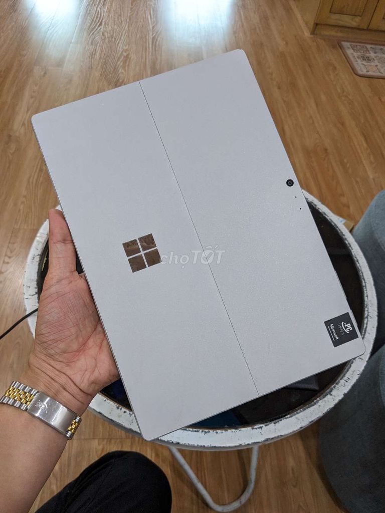 Surface Pro 5 i5 7300U 4G/128G Lỗi Cảm Ứng