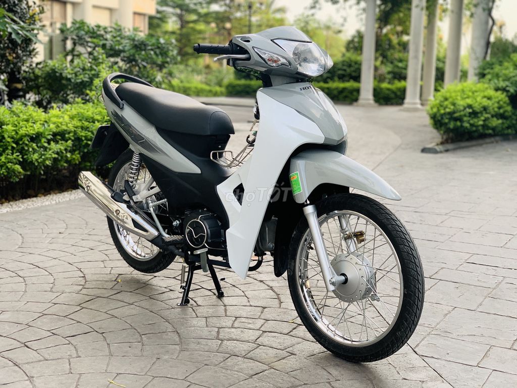 HONDA WAVE A 110 TRẮNG XÁM 224 VỪA MUA CHẠY 500KM