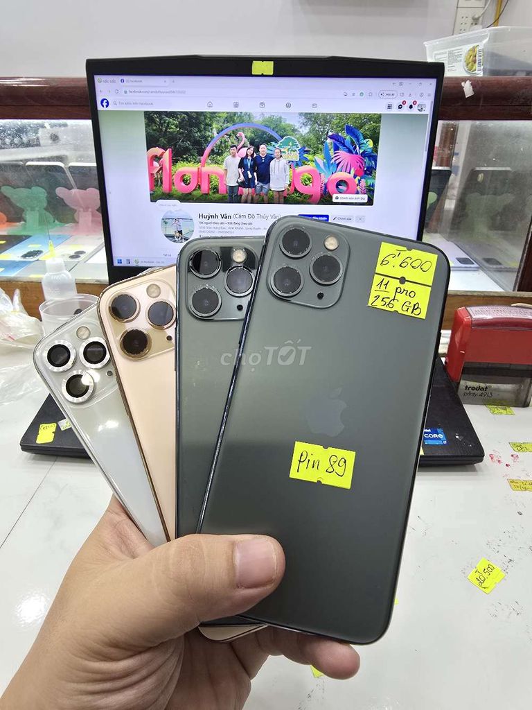 Apple iPhone 11 Pro 64GB - 256GB. Mua bán Điện thoại tại Thành phố Long Xuyên An Giang được đăng bởi Facebook Cầm Đồ Thúy Vân hình 1