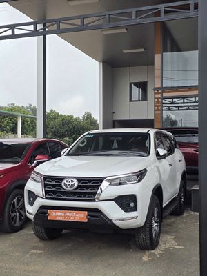 Toyota Fortuner 4x2 2024 Trắng 60.000 km