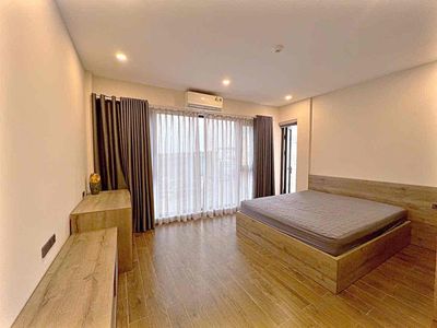 Cho thuê căn hộ dịch vụ 1 phòng ngủ full nội thất ban công máy giặt.