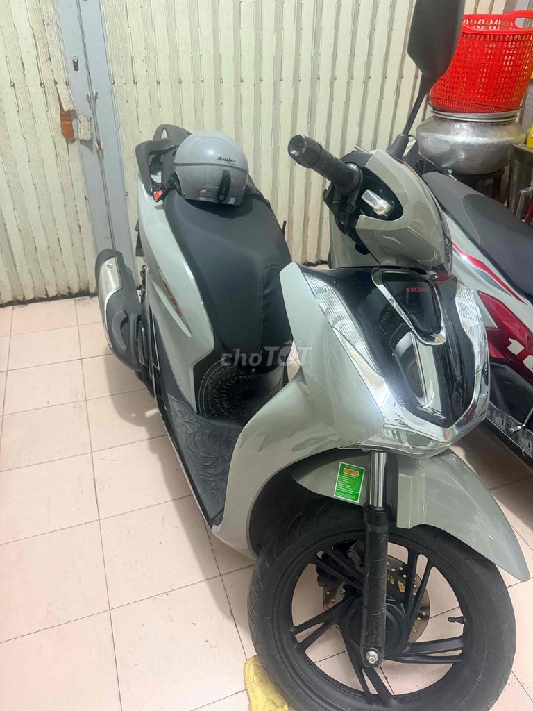 Honda SH150 2022 Серый 10300 км