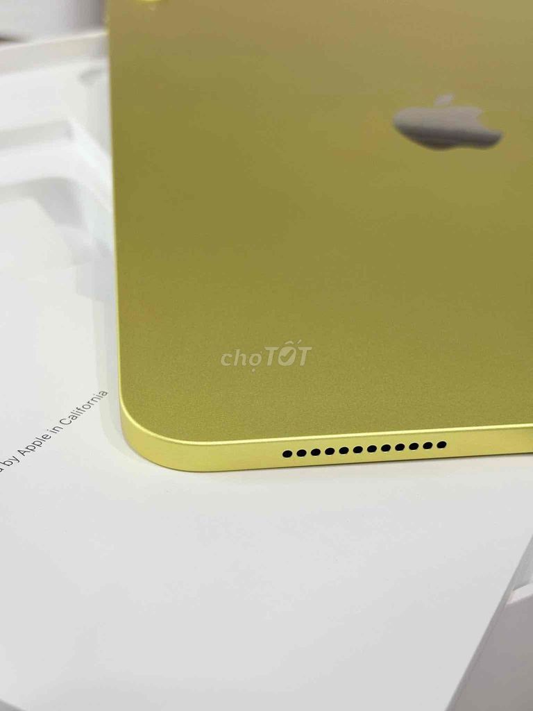 Em đang cần tiền nên bán gấp iPad Gen 11 Vàng. Mua bán Máy tính bảng tại Quận Đống Đa Hà Nội được đăng bởi Hải Hà hình 1