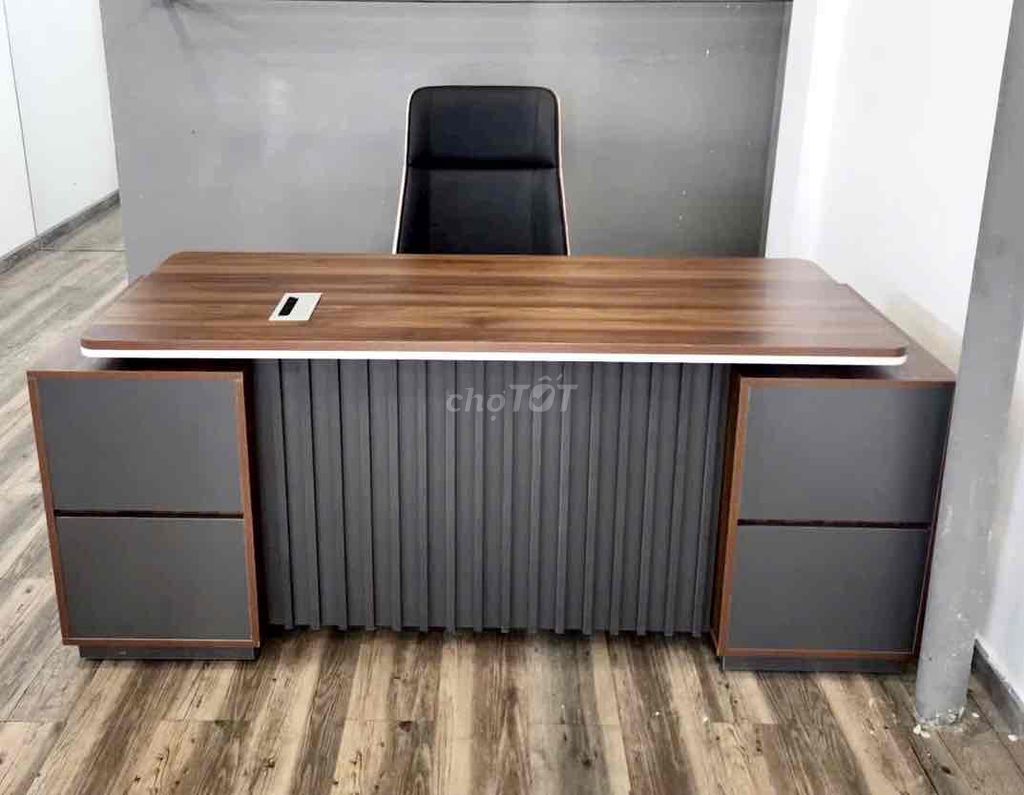Bàn làm việc gỗ MDF chống ẩm 1m6. Mua bán Bàn ghế tại Thành phố Thuận An Bình Dương được đăng bởi Minh chương hình 1