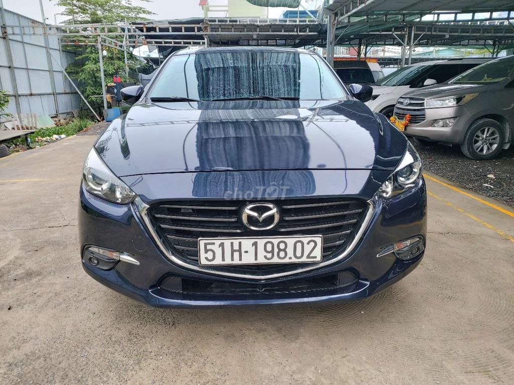 Mazda 3Hatchback Sport 1.5L Luxury 2019 - 82000 km