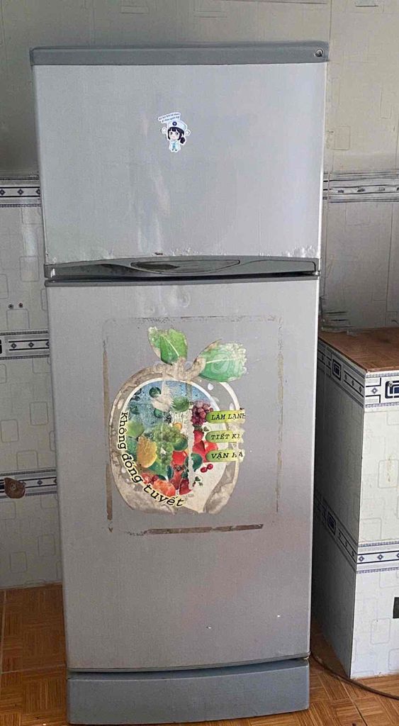 Tủ lạnh 186 lít Xám. Mua bán Tủ lạnh tại Quận Sơn Trà Đà Nẵng được đăng bởi Chút xíu hình 1