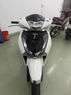 SH mẫu ưng mắt , đẹp nhất , rin chính chủ. Mua bán Xe máy tại Huyện Trảng Bom Đồng Nai được đăng bởi Trần đình trung 