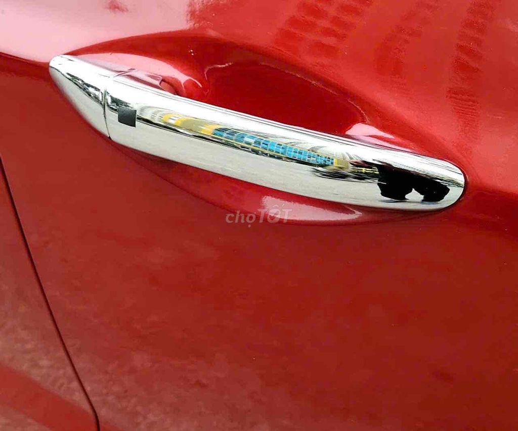 Hyundai i10 Bản đủ Đỏ. Mua bán Ô tô tại Quận Nam Từ Liêm Hà Nội được đăng bởi Nguyễn Đức Trọng hình 5