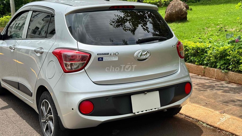 Hyundai Grand i10 2019 Grand 1.2 AT - 9400 km. Mua bán Ô tô tại Thành phố Buôn Ma Thuột Đắk Lắk được đăng bởi đạt lê hình 9