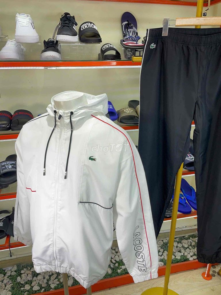 Bộ quần áo thể thao Lacoste Nam. Mua bán Quần áo tại Huyện Chơn Thành Bình Phước được đăng bởi Lâm thiên đường hàng hiệu hình 1
