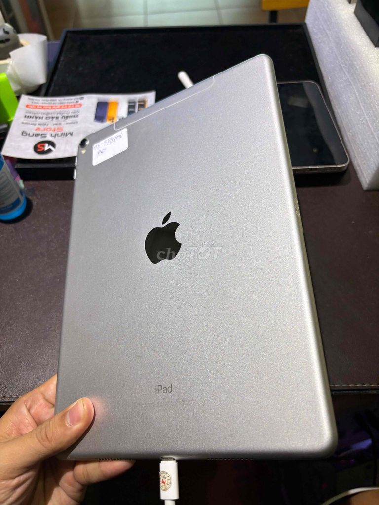 Apple iPad Pro 10.5 4G Bạc Đã sử dụng. Mua bán Máy tính bảng tại Thành phố Thủ Đức Tp Hồ Chí Minh được đăng bởi Minh Sang Store Góp Bao Nợ Xấu hình 1