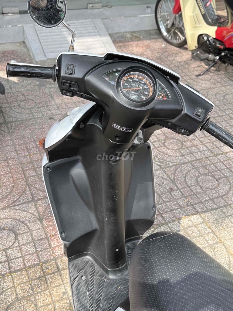 Honda Click 110 2011 Trắng bstp. Mua bán Xe máy tại Quận 8 Tp Hồ Chí Minh được đăng bởi Gia Minh hình 8