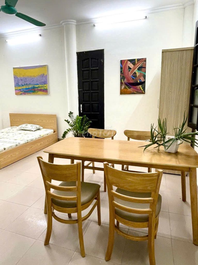 Cho thuê studio 35m2 full đồ tại 4 Tô Hiến Thành ngay Vincom Bà Triệu