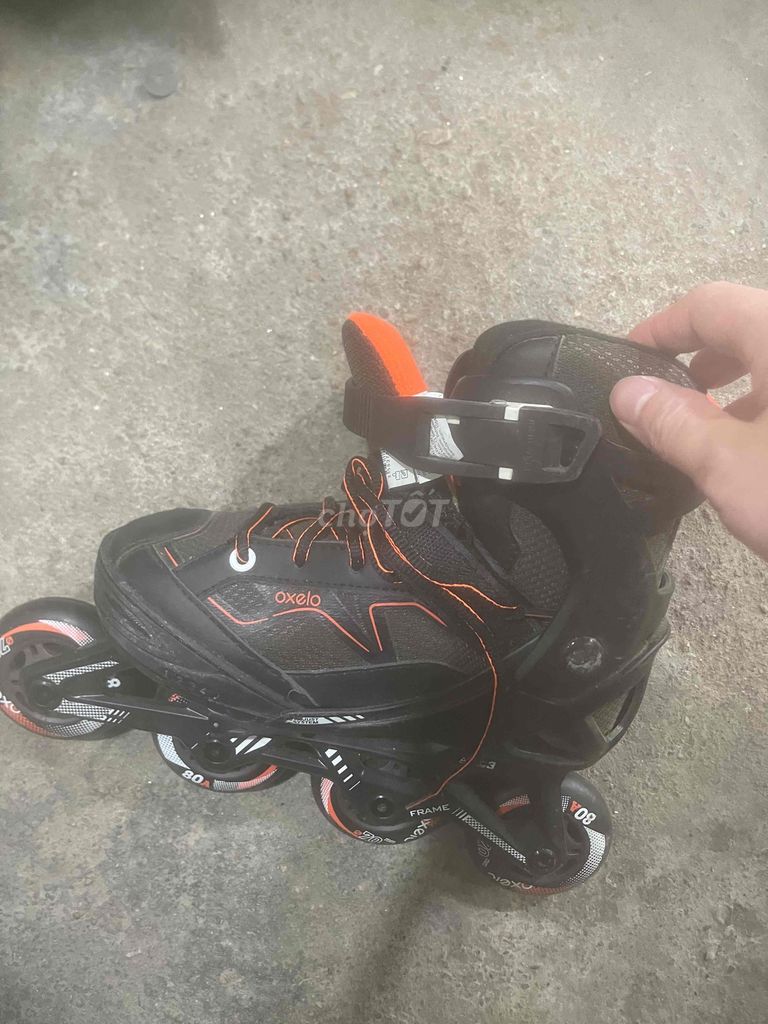 giày patin trẻ em size 32-35. Mua bán Giày dép tại Quận Thanh Xuân Hà Nội được đăng bởi Hoàng Vinh hình 1