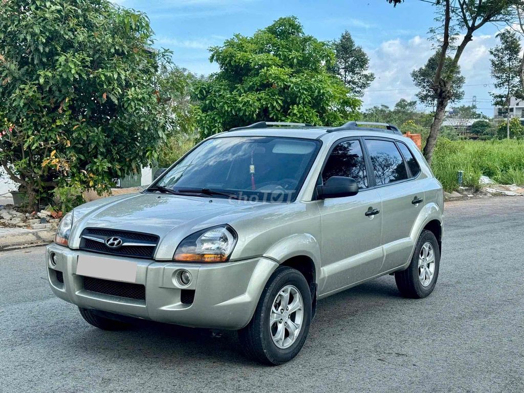 Hyundai Tucson 2009 2.0 AT 4WD - 107000 km